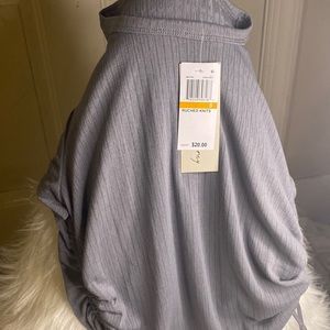 Brand-new Kingston Gray fitted shirt with drawstrings